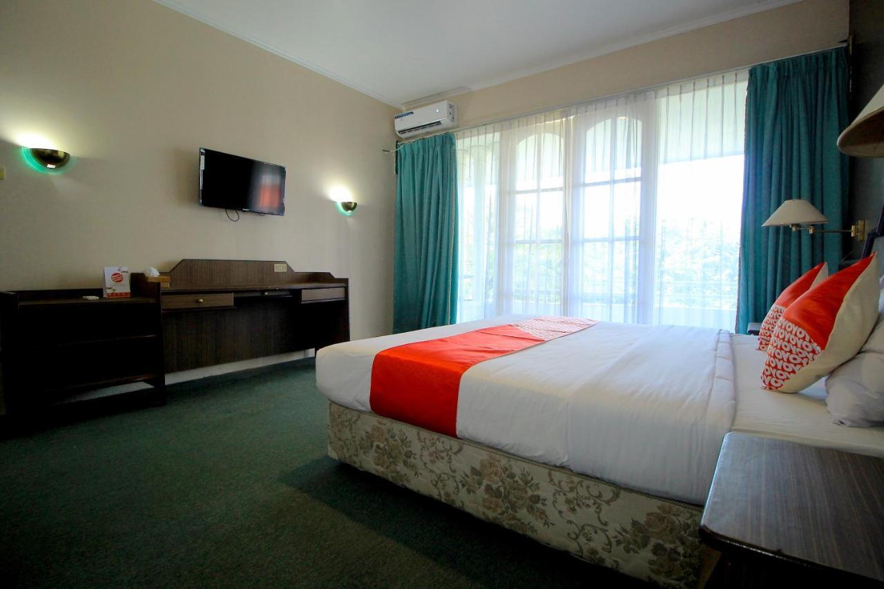 Oyo 2360 Hotel Rio Bengkulu Luaran gambar