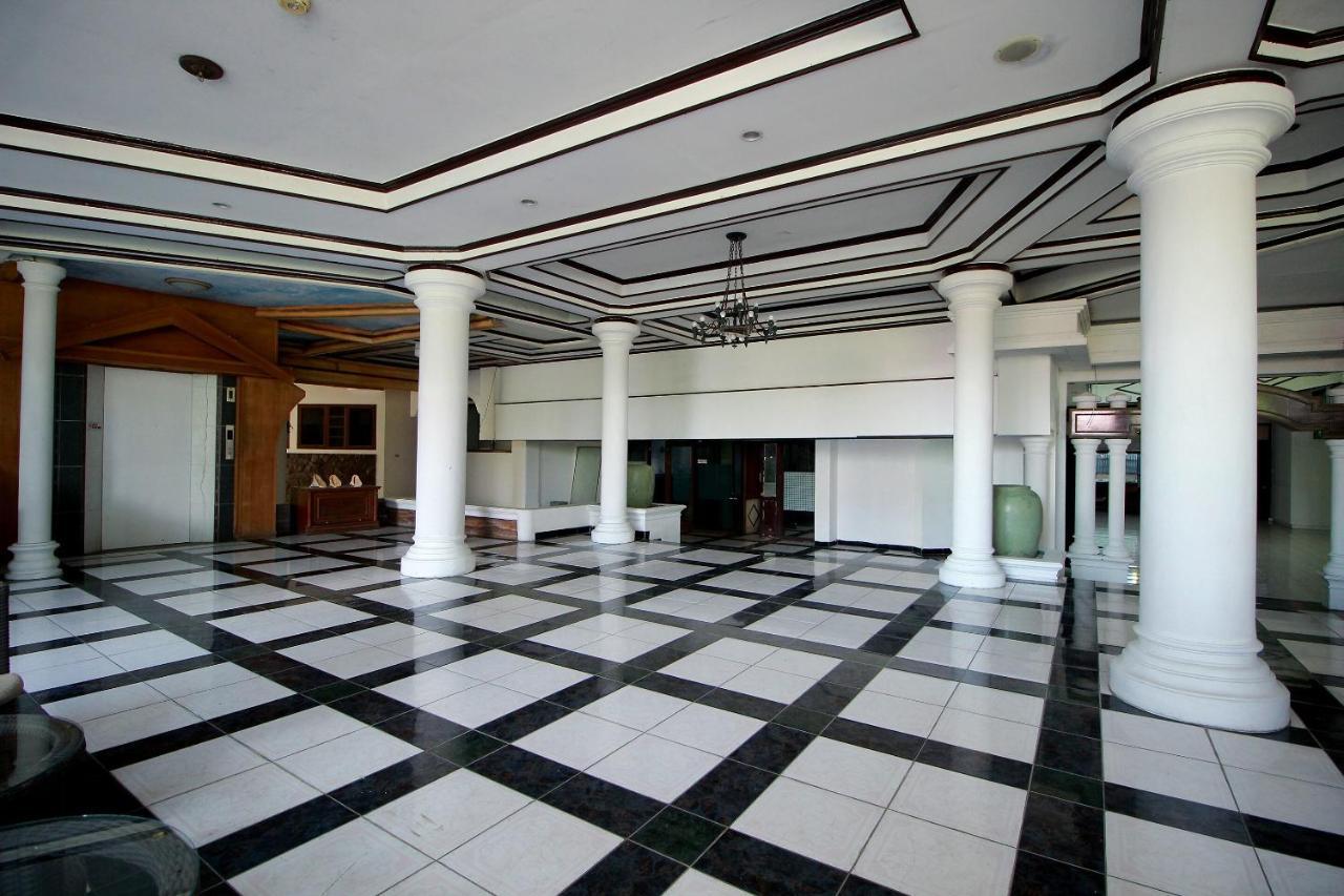 Oyo 2360 Hotel Rio Bengkulu Luaran gambar