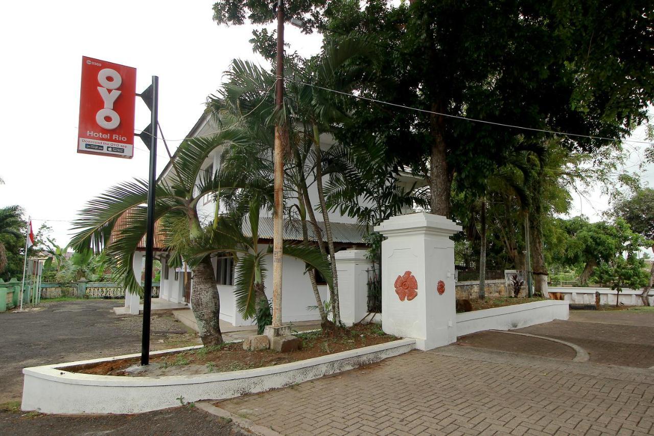 Oyo 2360 Hotel Rio Bengkulu Luaran gambar