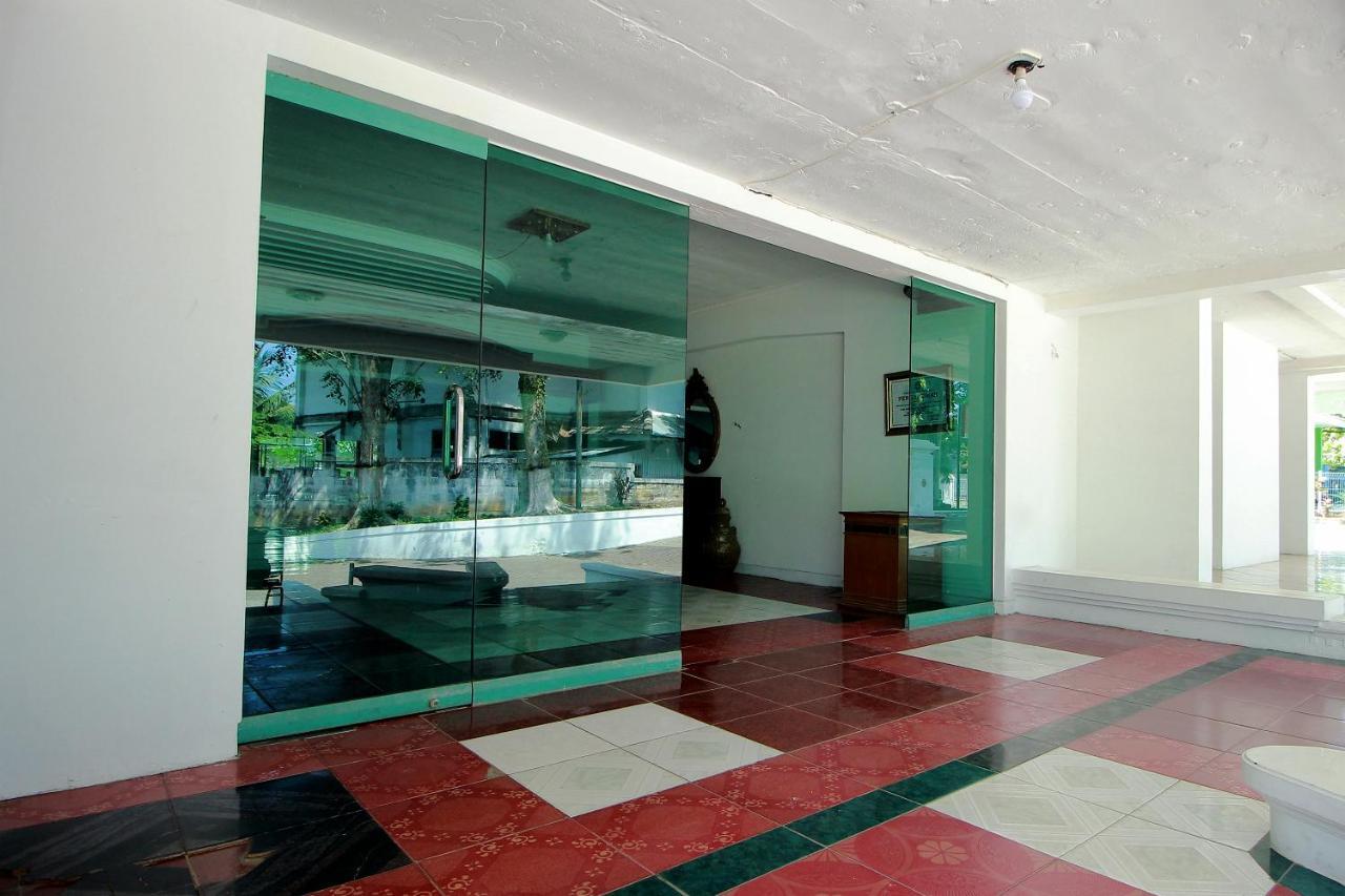 Oyo 2360 Hotel Rio Bengkulu Luaran gambar