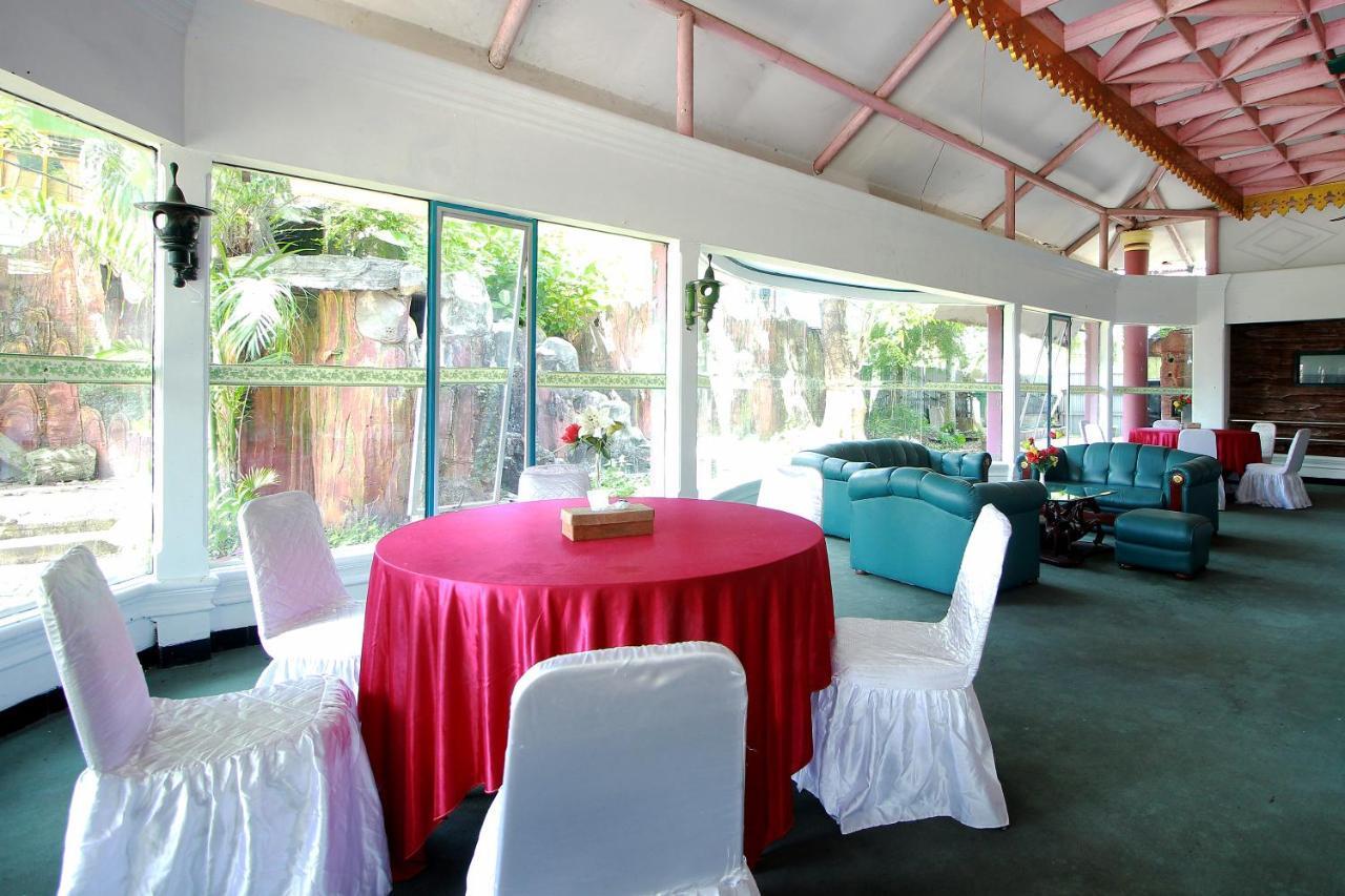 Oyo 2360 Hotel Rio Bengkulu Luaran gambar