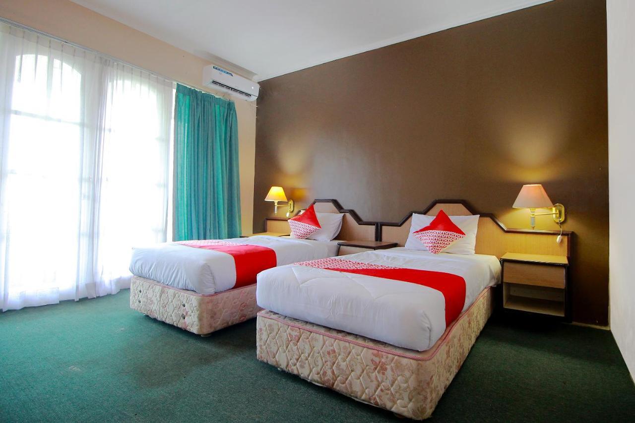 Oyo 2360 Hotel Rio Bengkulu Luaran gambar